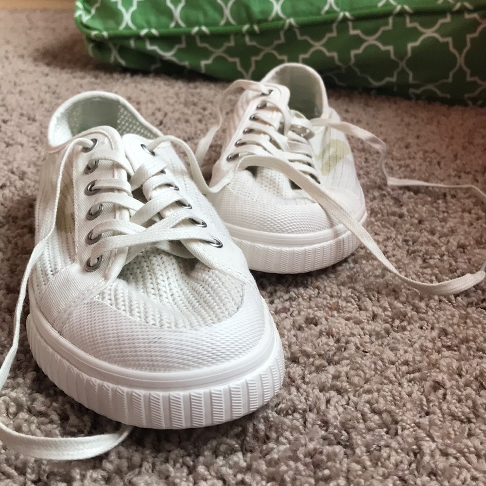 Tretorn Sneakers-Beach Day!